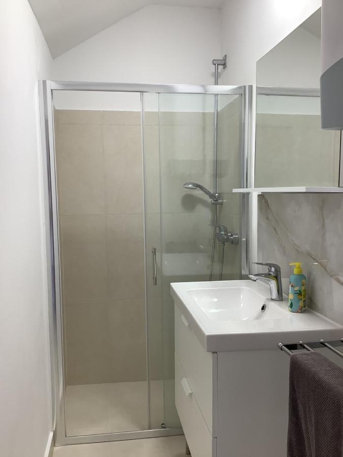 Portside Apartment Kastela Dış mekan fotoğraf