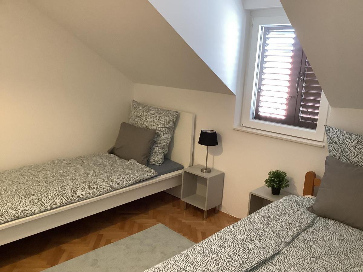 Portside Apartment Kastela Dış mekan fotoğraf