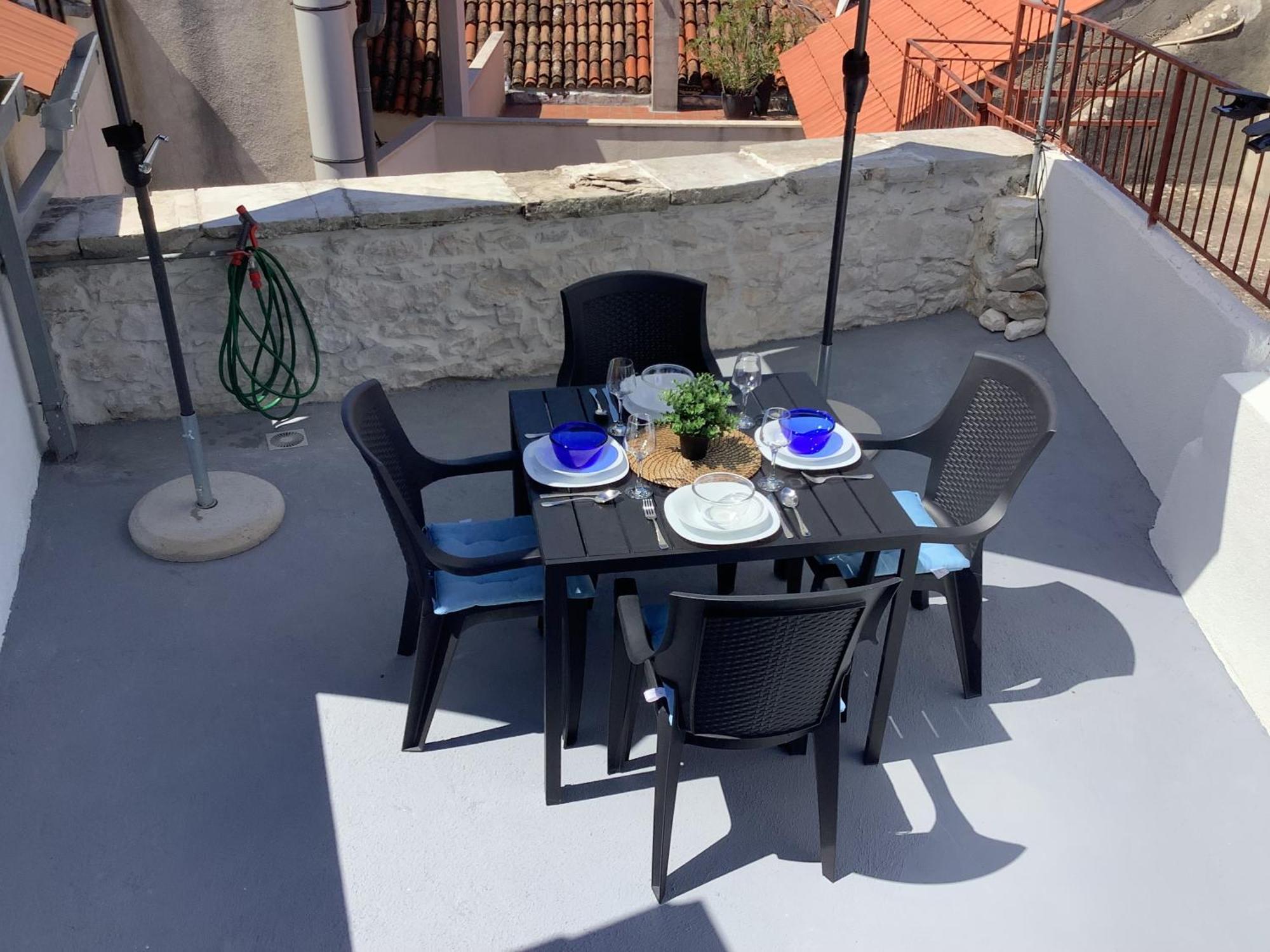 Portside Apartment Kastela Dış mekan fotoğraf